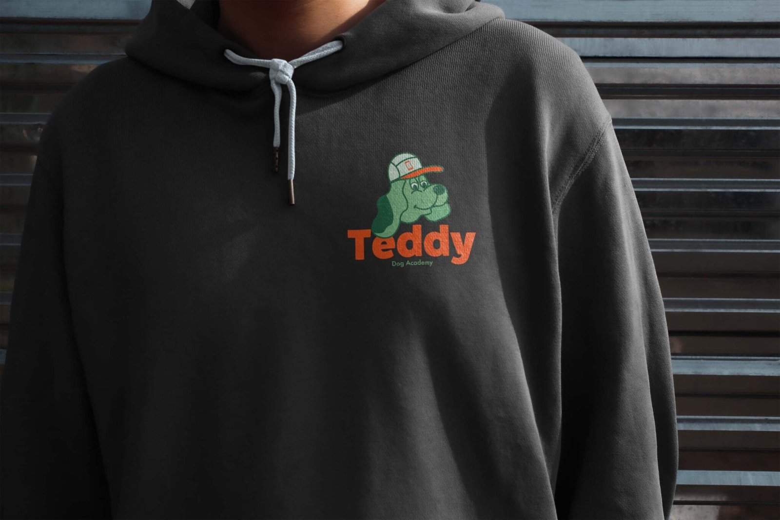 Unmark_Hoodie_on _metal_3000px